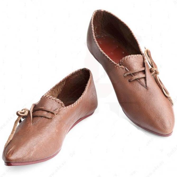 Middeleeuwse Dames Schoenen 12e -15e eeuws