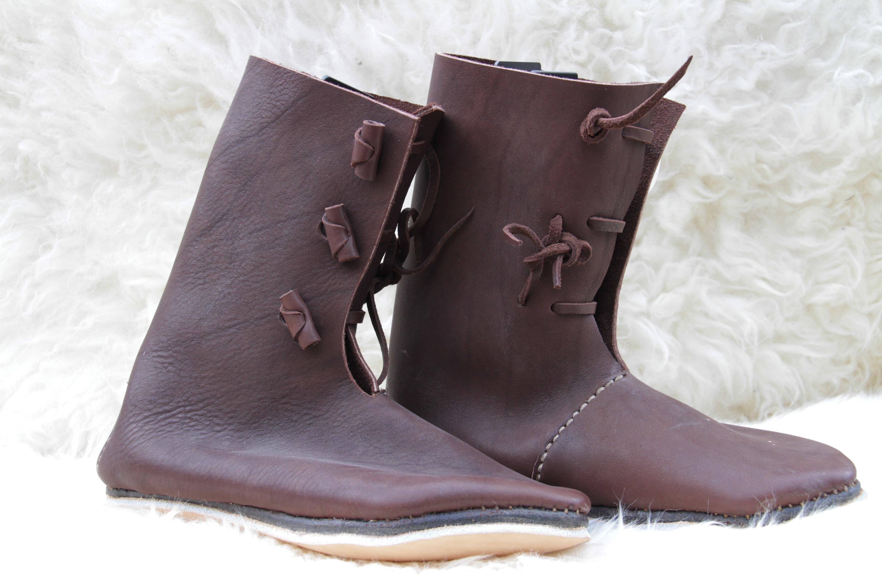 Slavischer Halbe Stiefel in Mass 42 ausverkauf