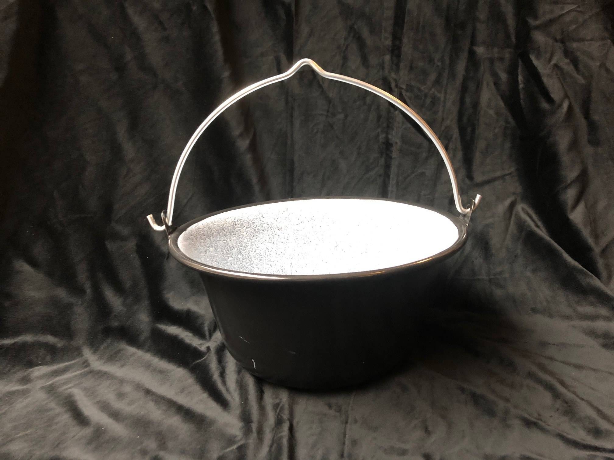 Goulash - Glühwein - Heksen ketel 6 liter emaille