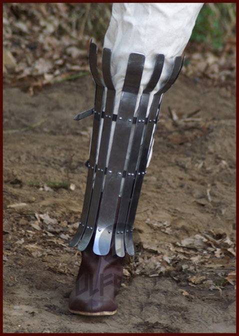 Viking Metalen Beenbeschermers