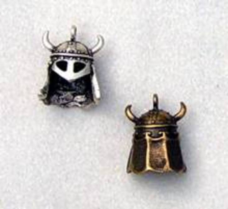 Viking Helm Hanger met Koord, messing of zilverkleur
