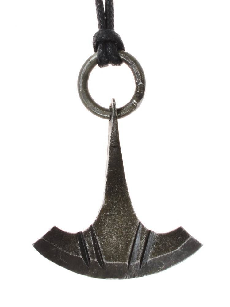 ​Viking Ukonkirves, de ijzeren bijlhamer van Ukko
