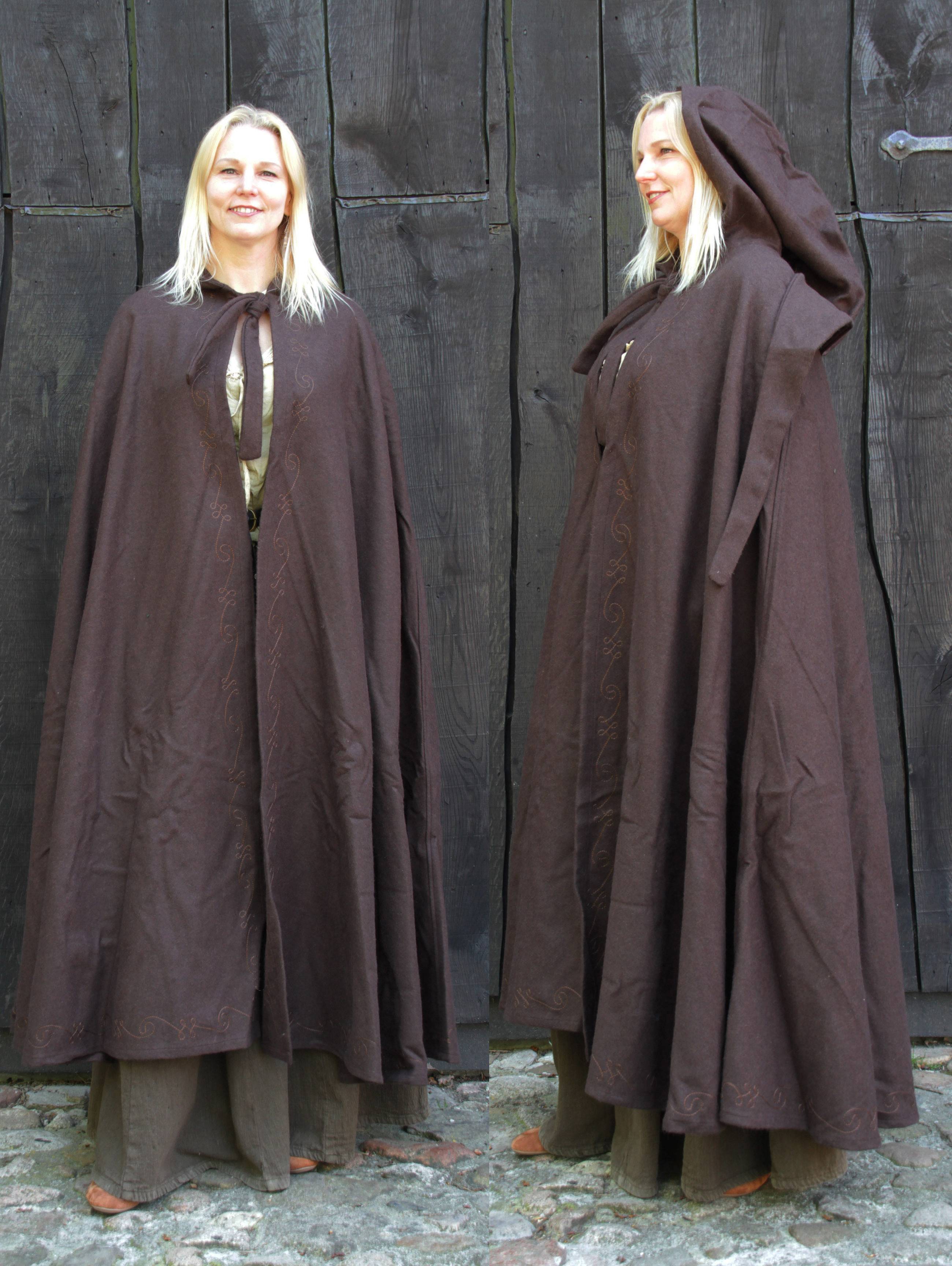 Middeleeuwse Cape Wol in Bruin met Borduursels, 131 cm