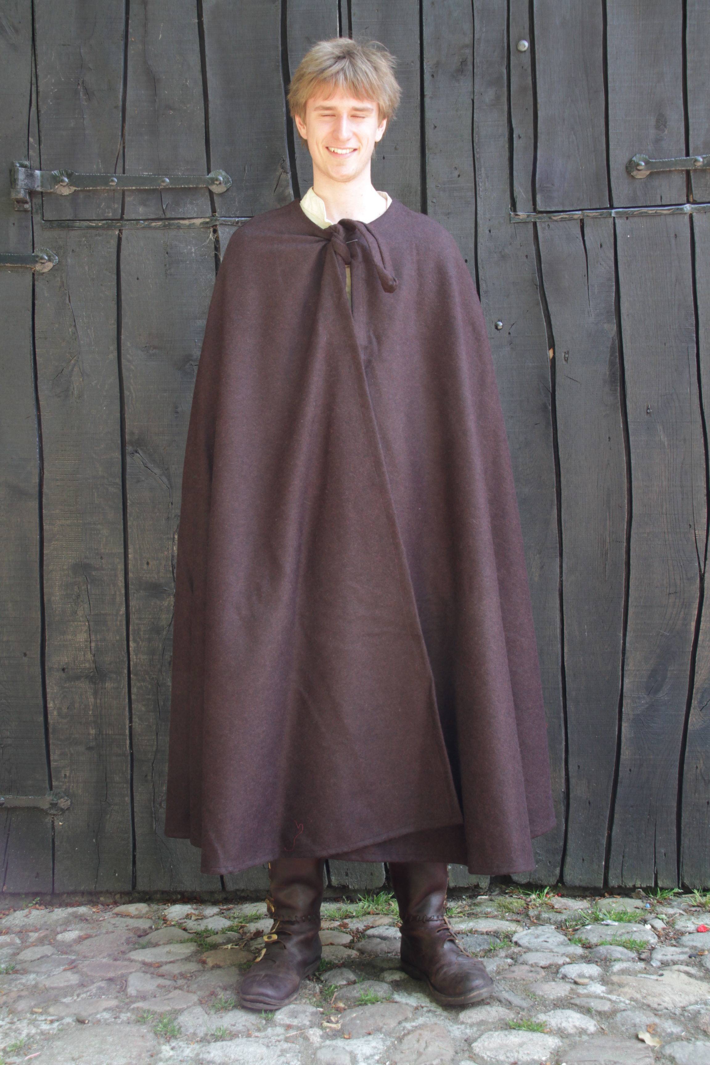 Middeleeuwse Cape Wol in Bruin zonder Muts,131 cm
