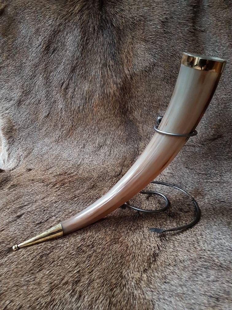 Drinkhoornhouder Gesmeed, voor Hoorns van 300 - 500 ml.