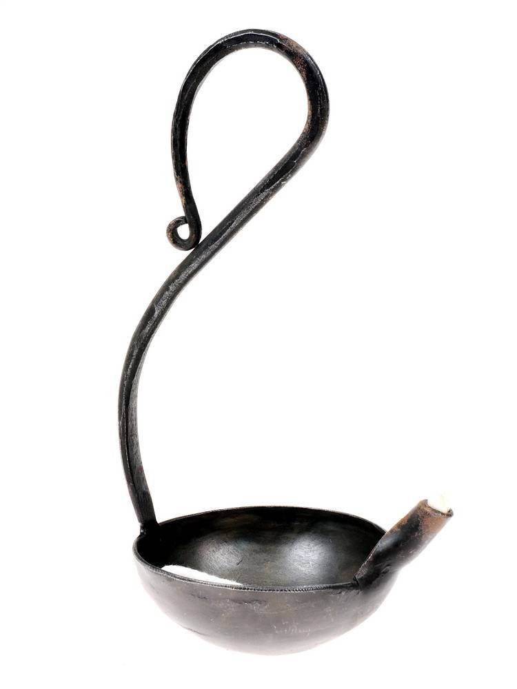 Middeleeuwse Gesmede Olielamp Lang model