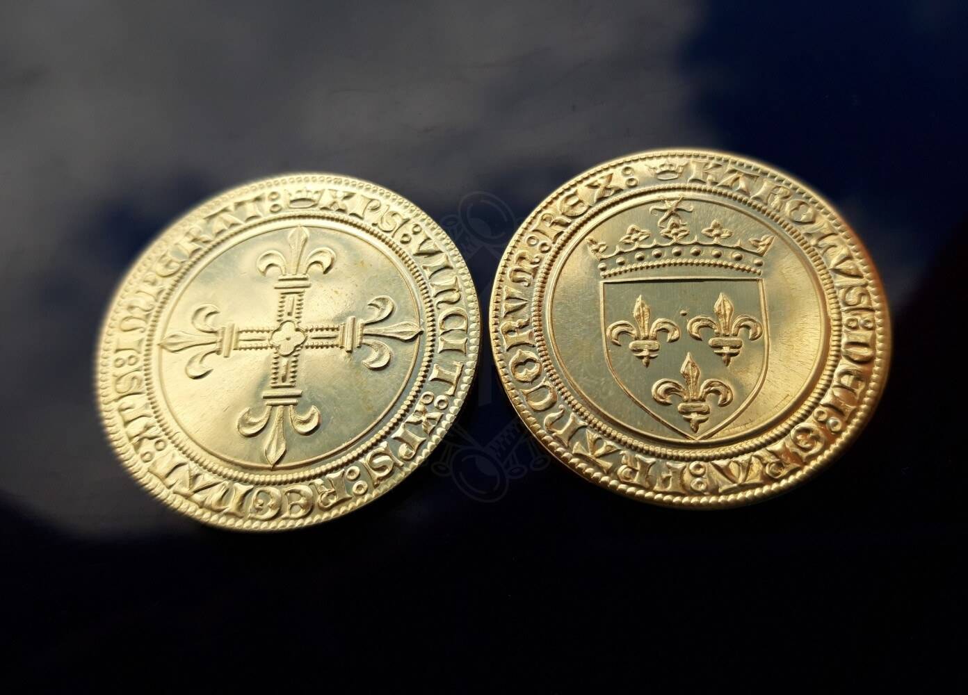 Gouden écu van Karel VIII, replica van een Franse munt