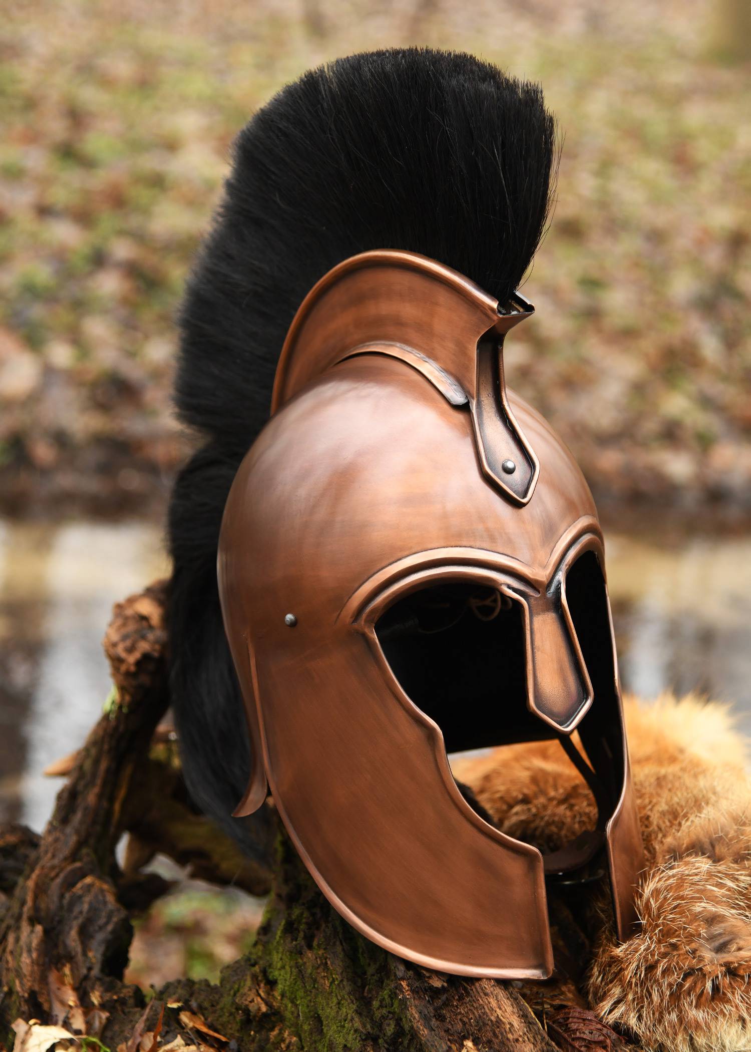 Griechischer Helm aus Troja mit Helmbusch