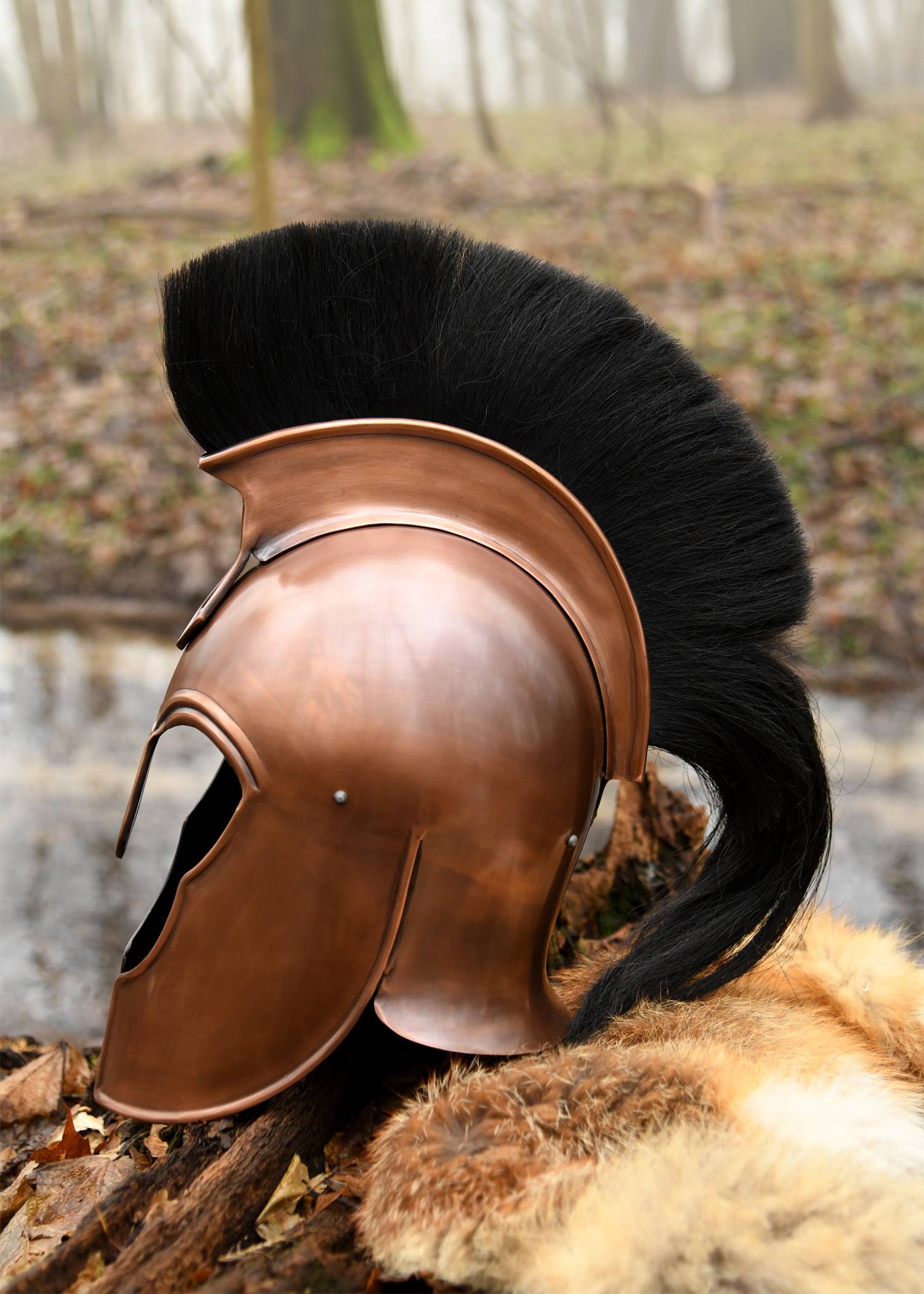 Griechischer Helm aus Troja mit Helmbusch