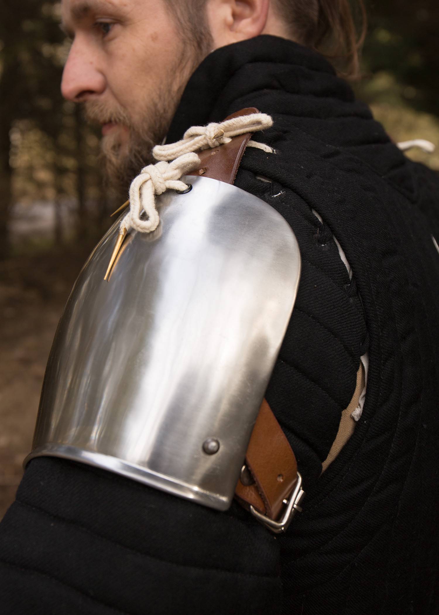 Harnas Schouderplaten van Churburg-pantser voor LARP, gepolijst of gepolijst