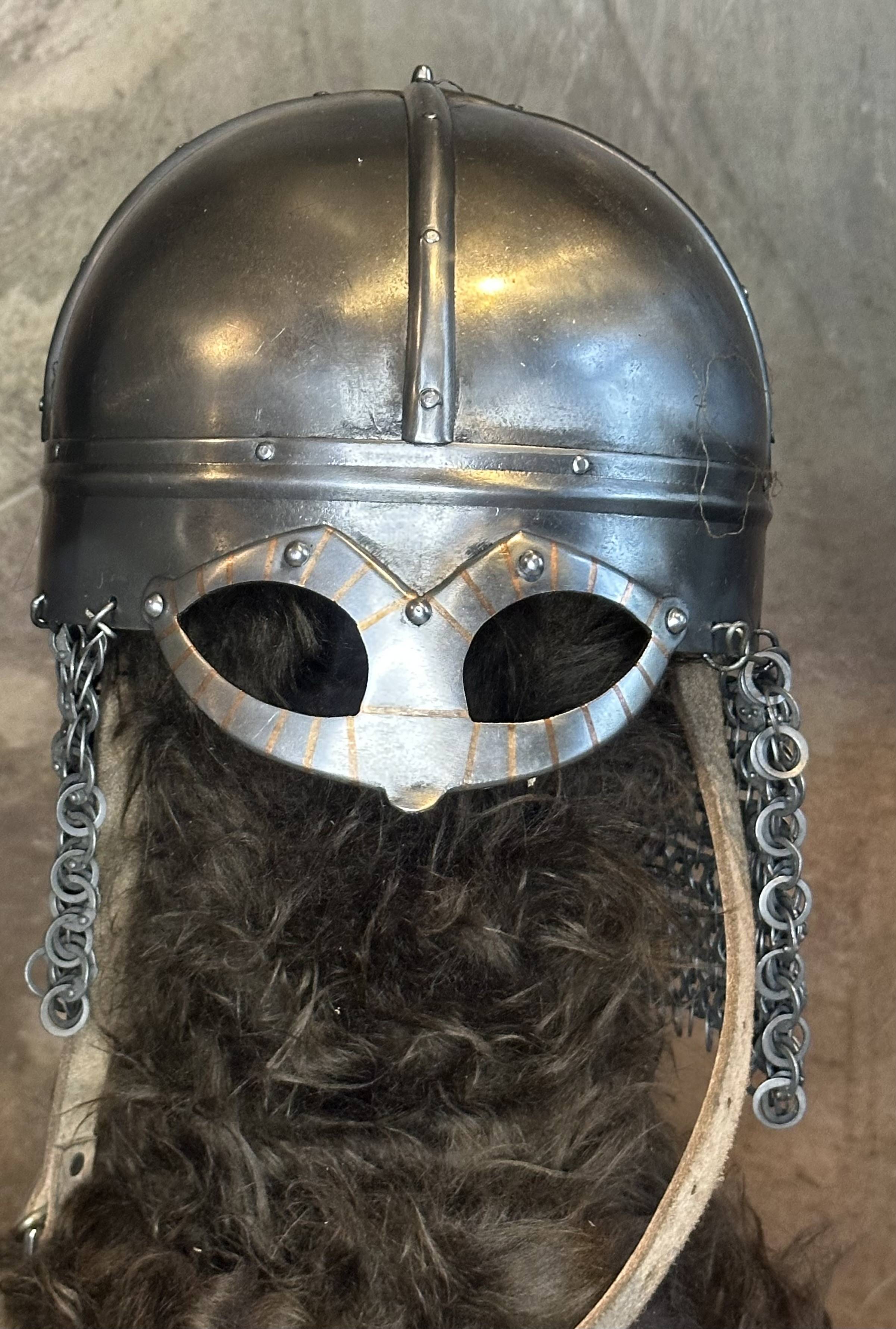 ​Een echte Viking Brilhelm gesmeed voor kinderen