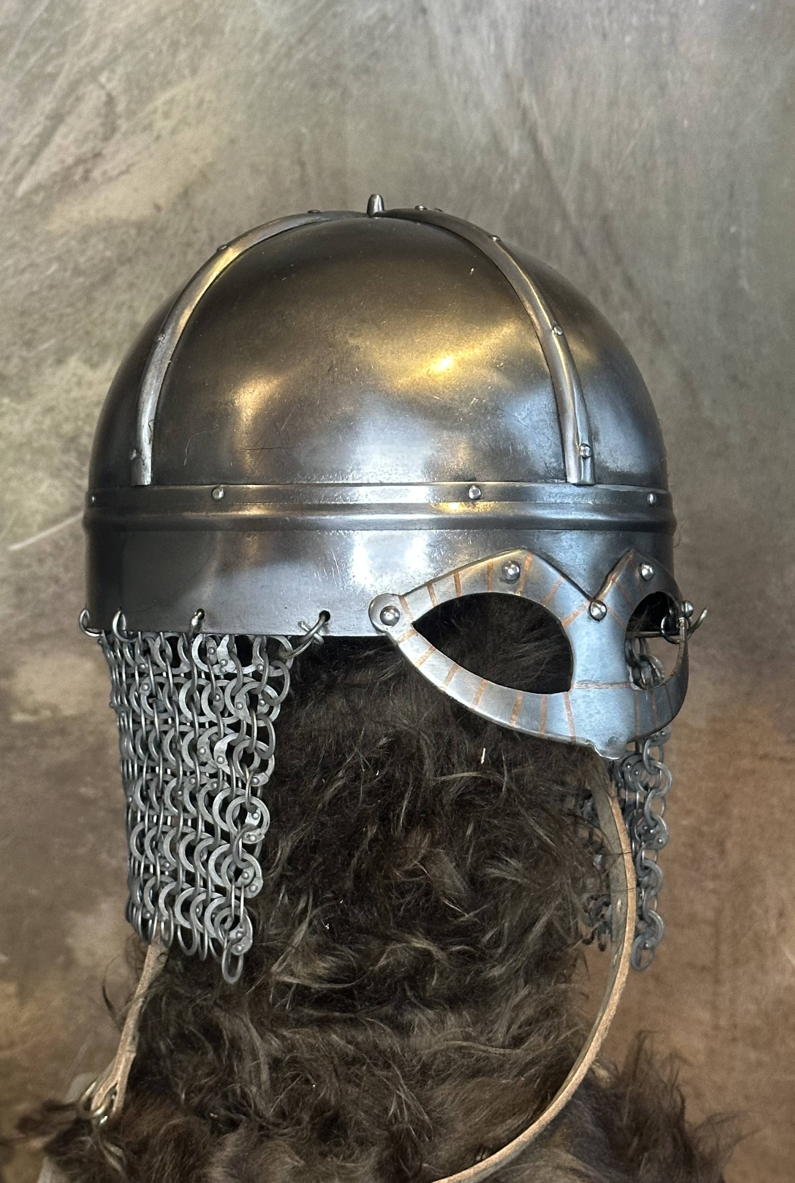 ​Een echte Viking Brilhelm gesmeed voor kinderen