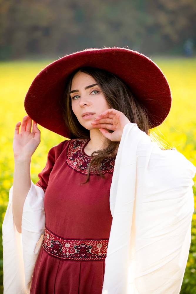 Elegante Gevilte Hoed in Rood