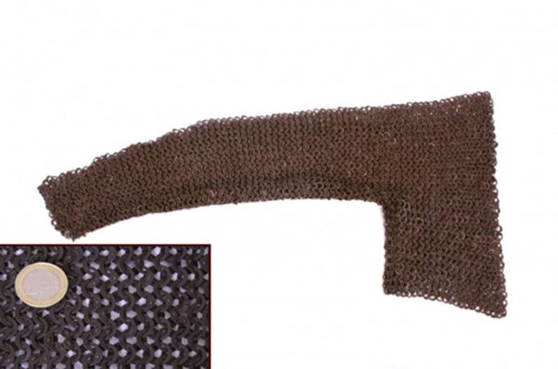 Maliënkolder Armstukken met Patte Ring