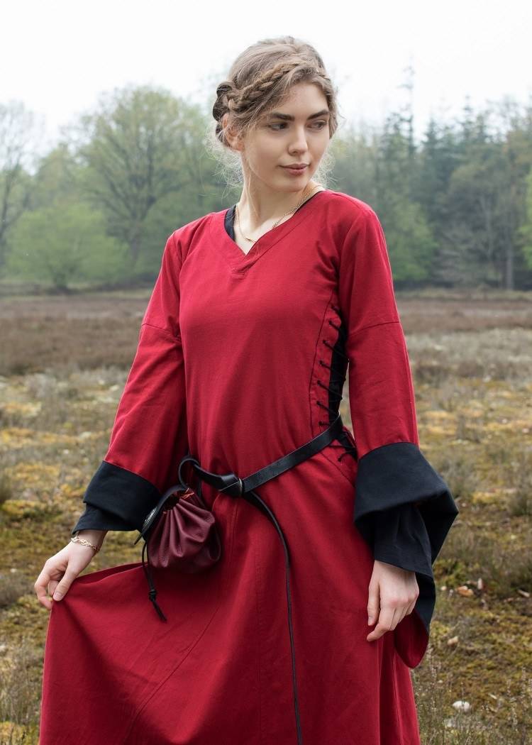 Mittelalterkleid mit Höllenfenstern, Rot