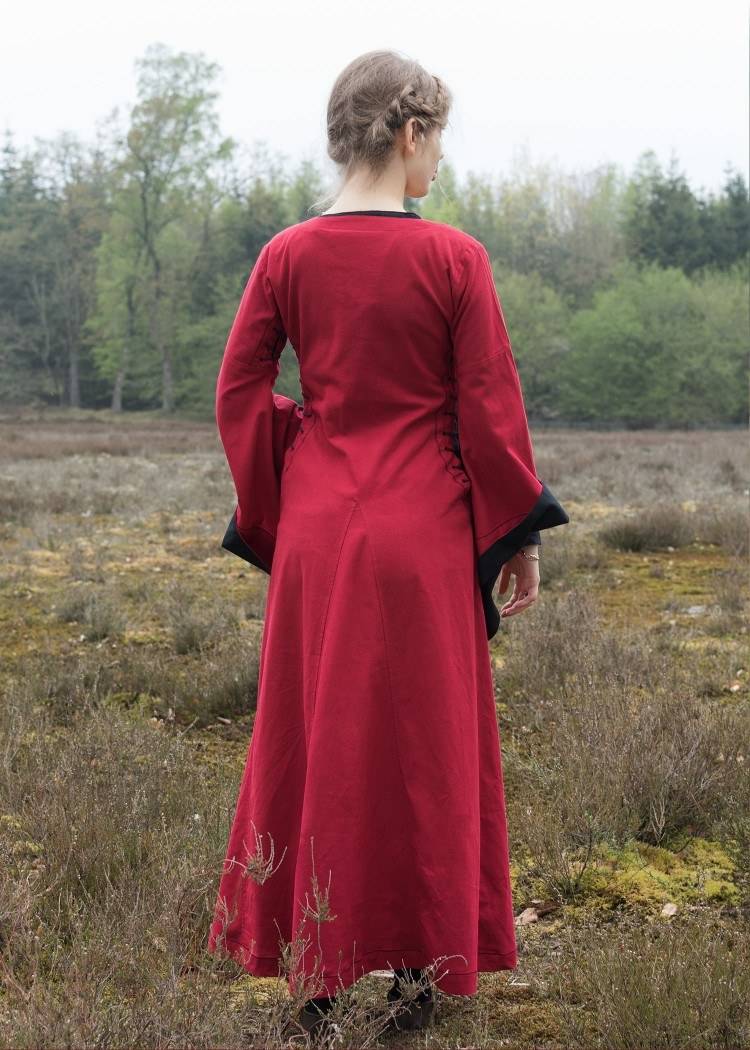 Mittelalterkleid mit Höllenfenstern, Rot