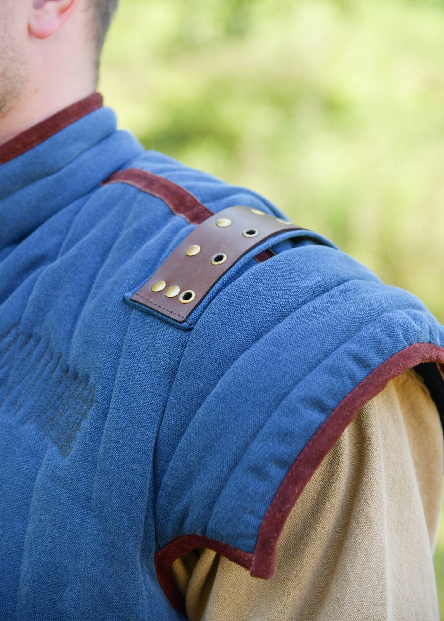 Middeleeuwse Gambeson - Wambuis - Aketon in Blauw/Bruin met een verweerde look