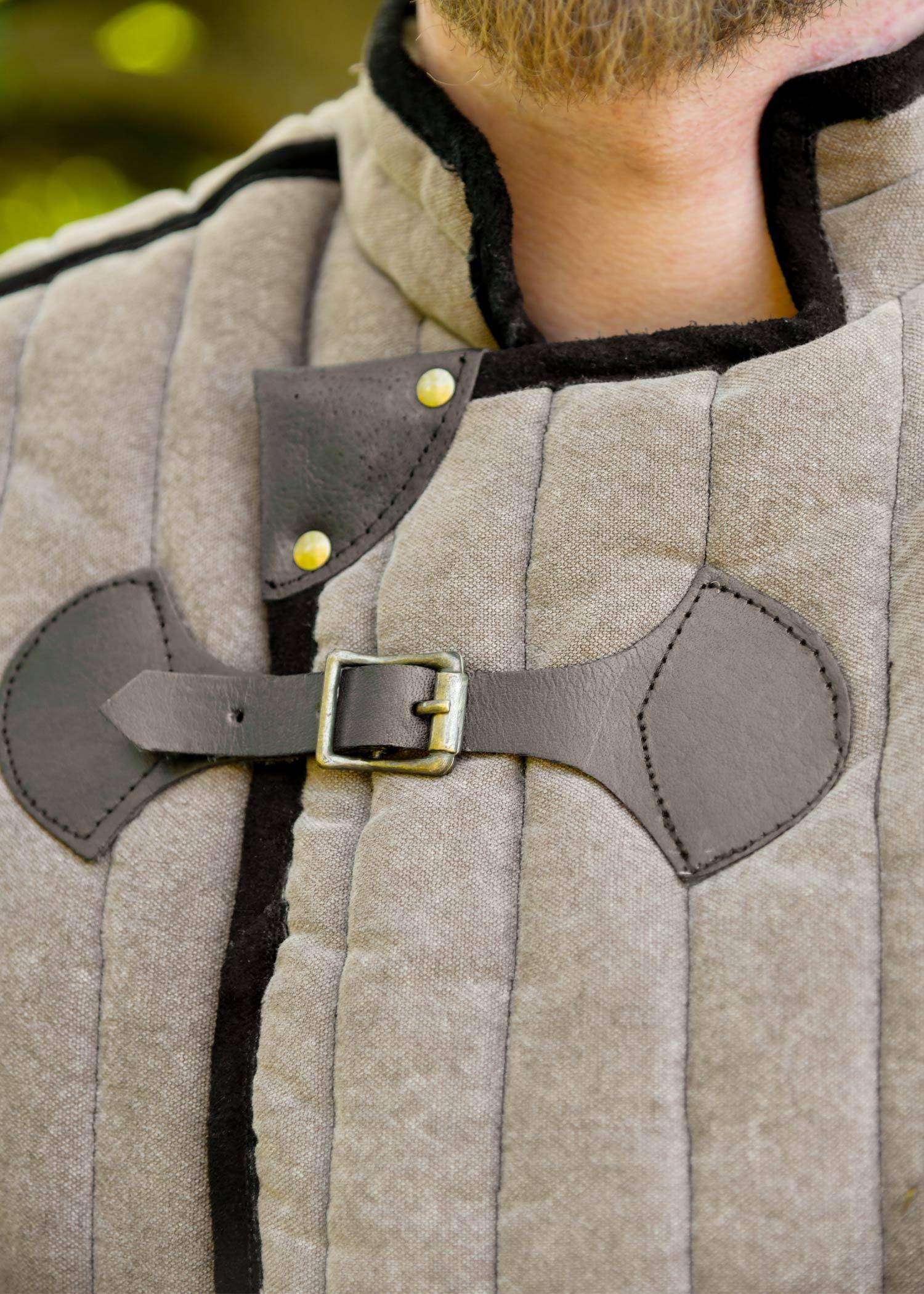 Middeleeuwse Gambeson - Wambuis - Aketon in Bruin/Zwart met een verweerde look