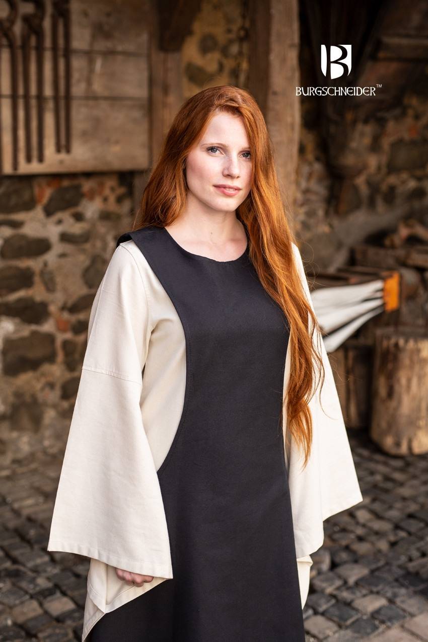 Middeleeuwse Surcot Isabella in het Zwart