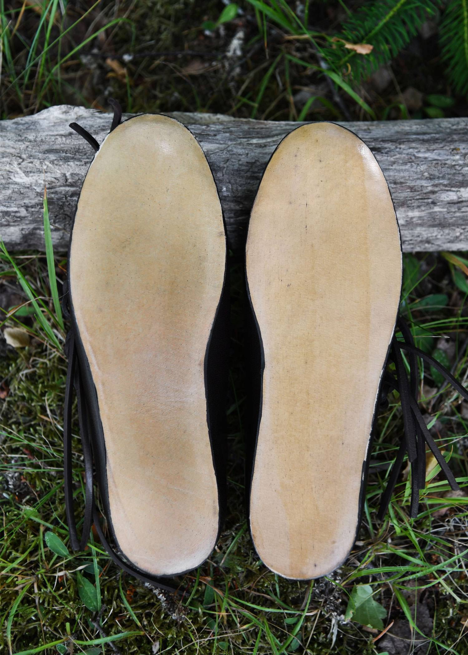 Schnürschuh für Damen, Spätmittelalter, rund 1380 N.Chr.