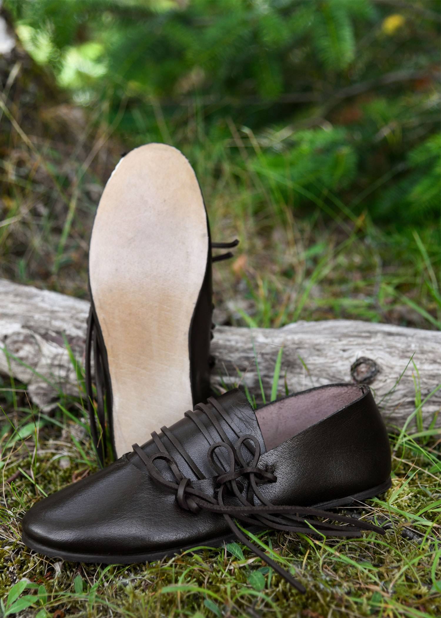 Schnürschuh für Damen, Spätmittelalter, rund 1380 N.Chr.