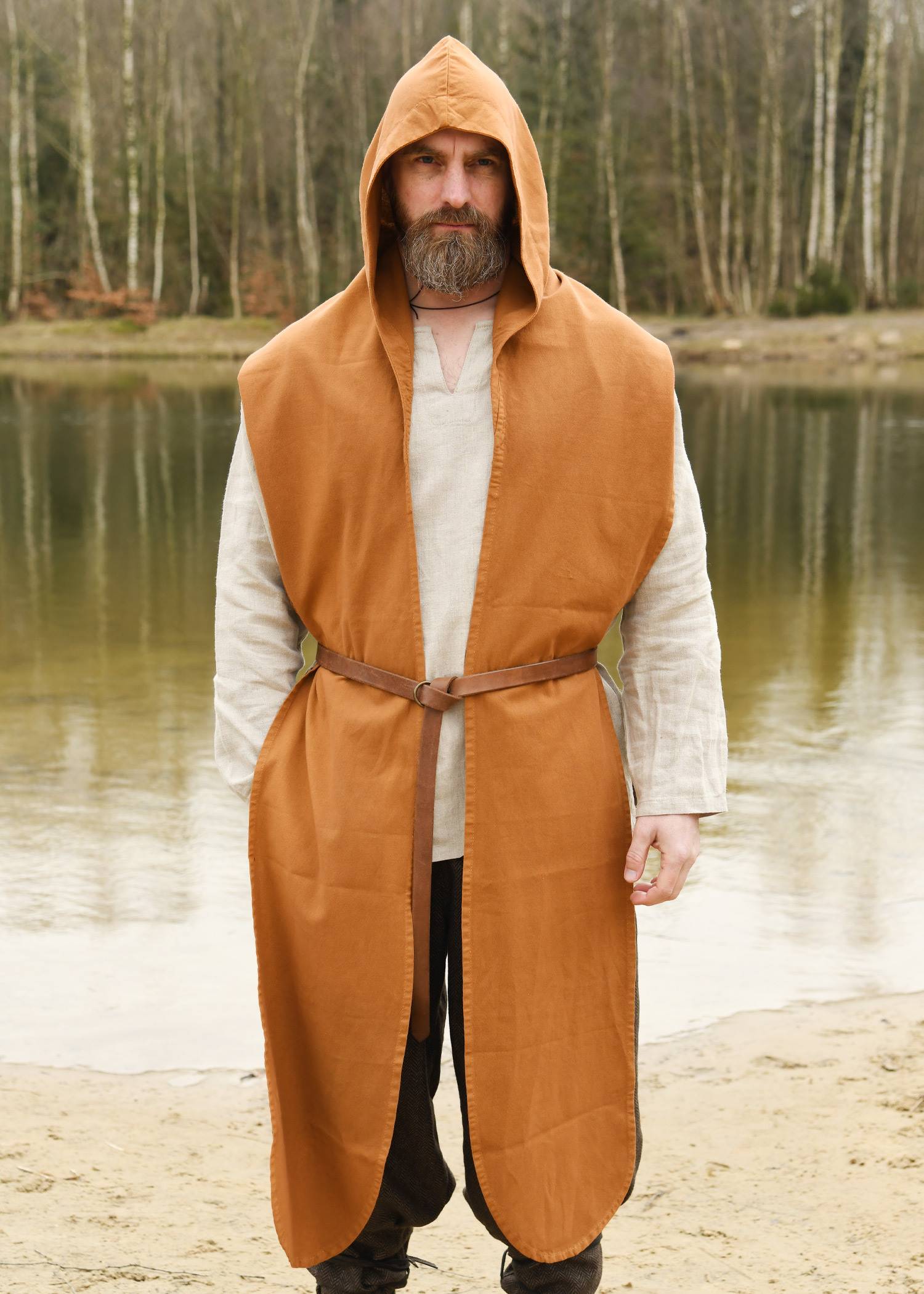 Middeleeuwse Capuchonsjaal in beige