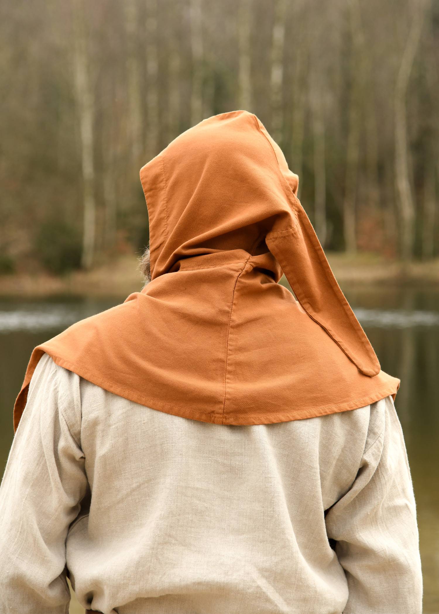Middeleeuwse Capuchonsjaal in beige