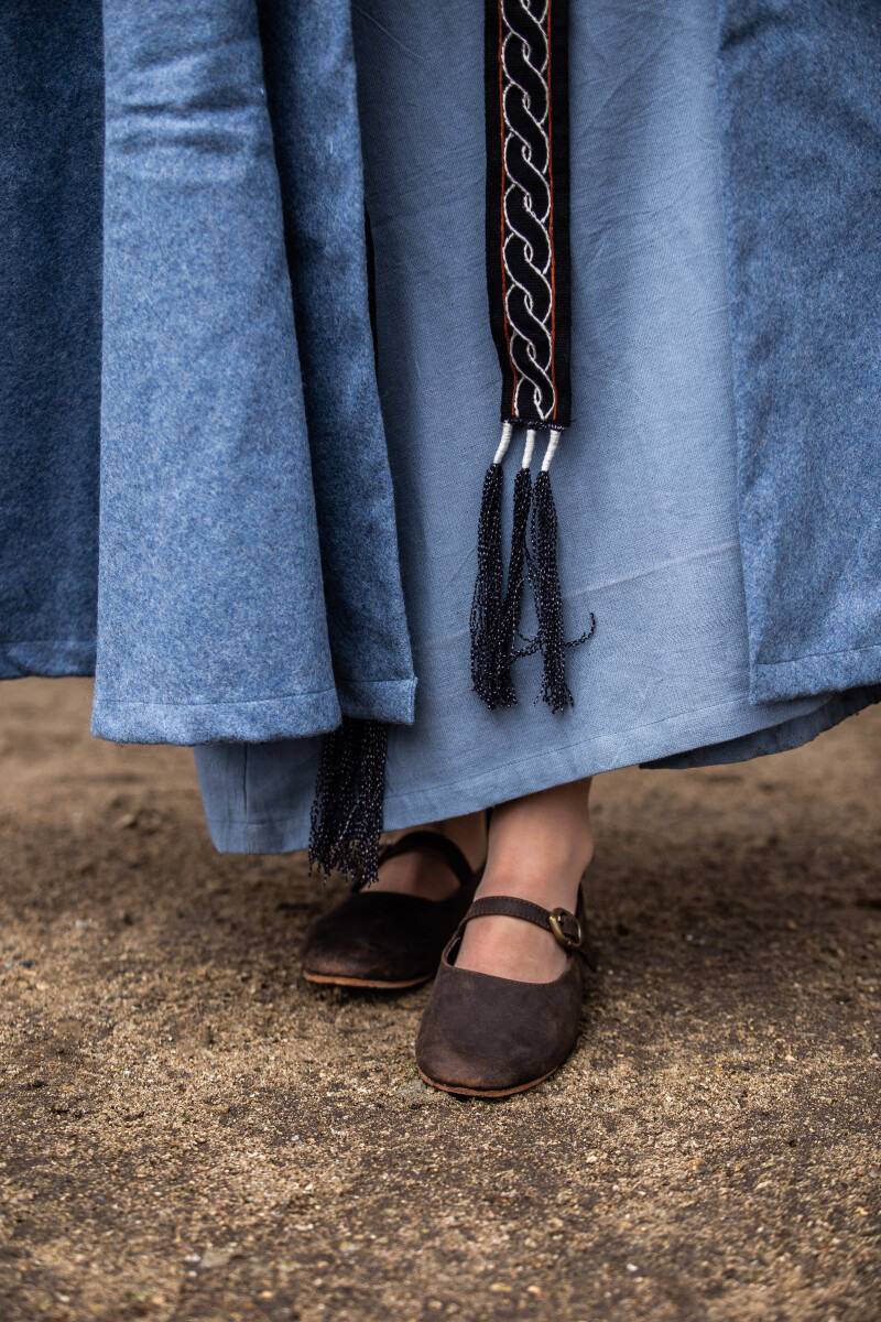 ​Middeleeuwse Dames Schoenen in Bruin