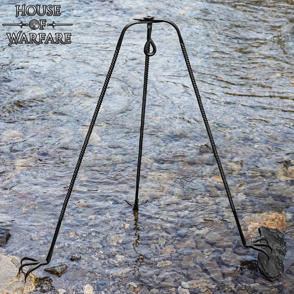 Gesmede Middeleeuwse Driepoot met Vogelklauwen, ca. 118 cm