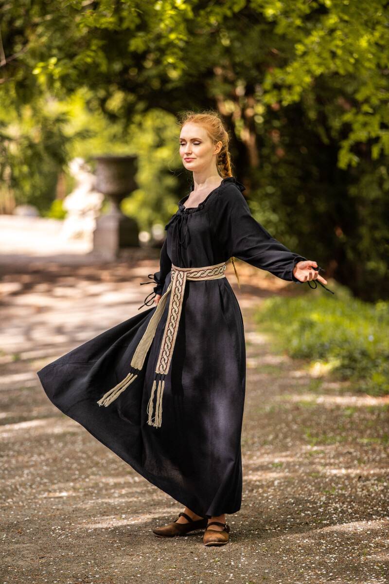 Mittelalterliches Kleid mit langen Ärmeln bis zum Boden in Schwarz