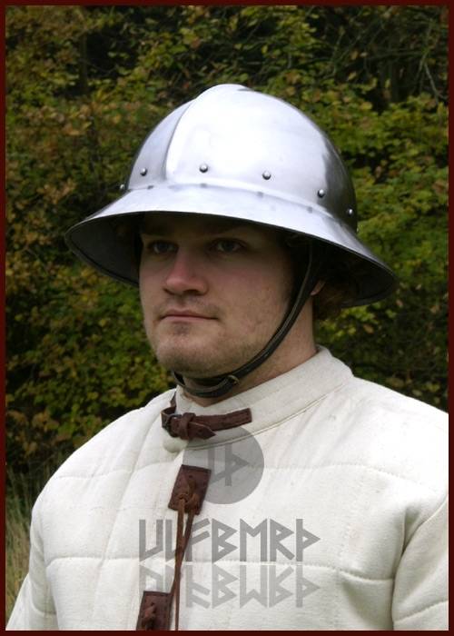 Monnikskap Helm 1340 in S, M en L