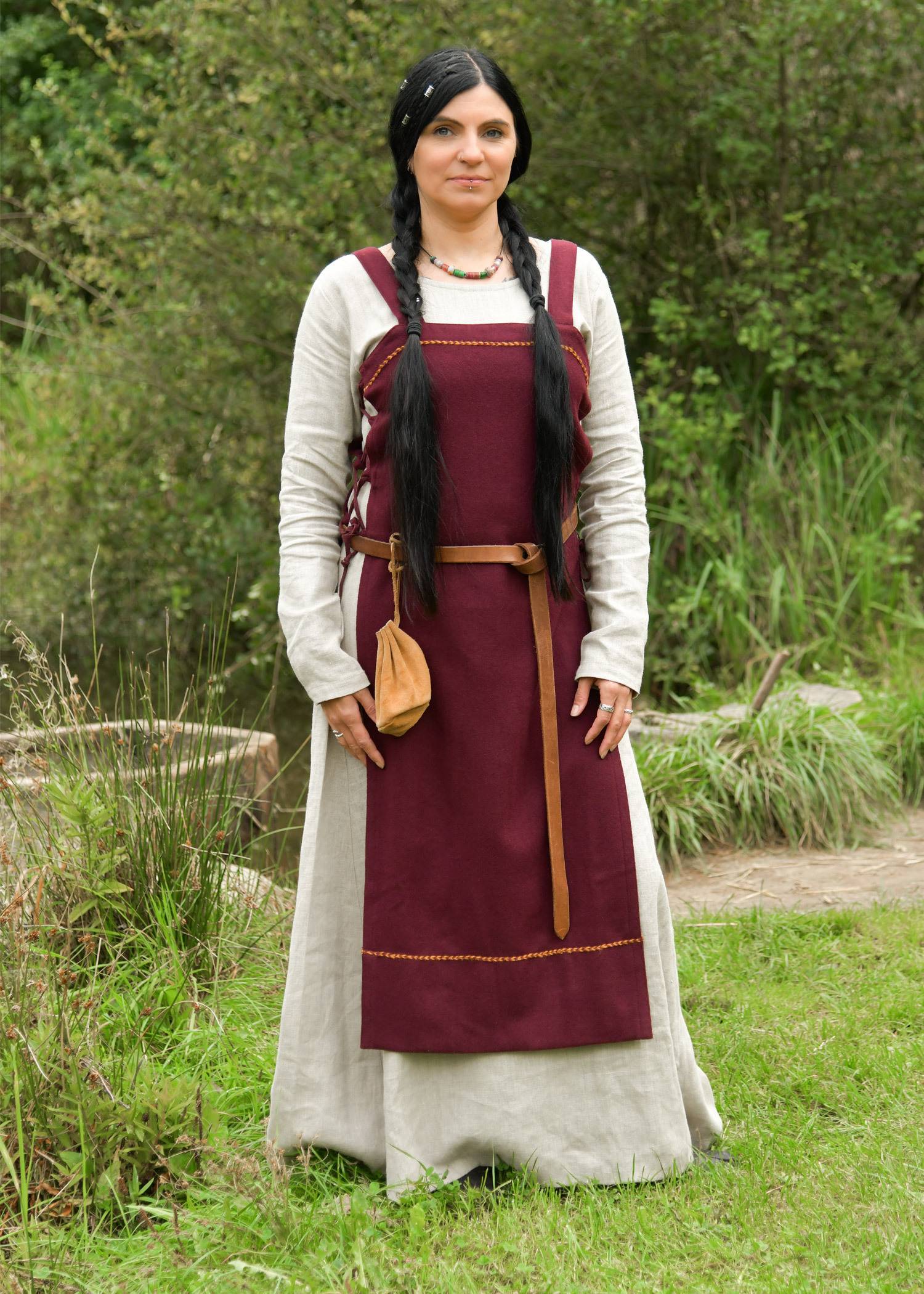 Viking Overjurk "Aslaug" van 100% wol, bordeauxrood