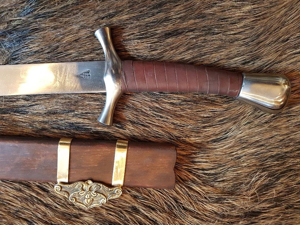 Wikinger Magyar Sabel mit Scheide aus 9Jh.