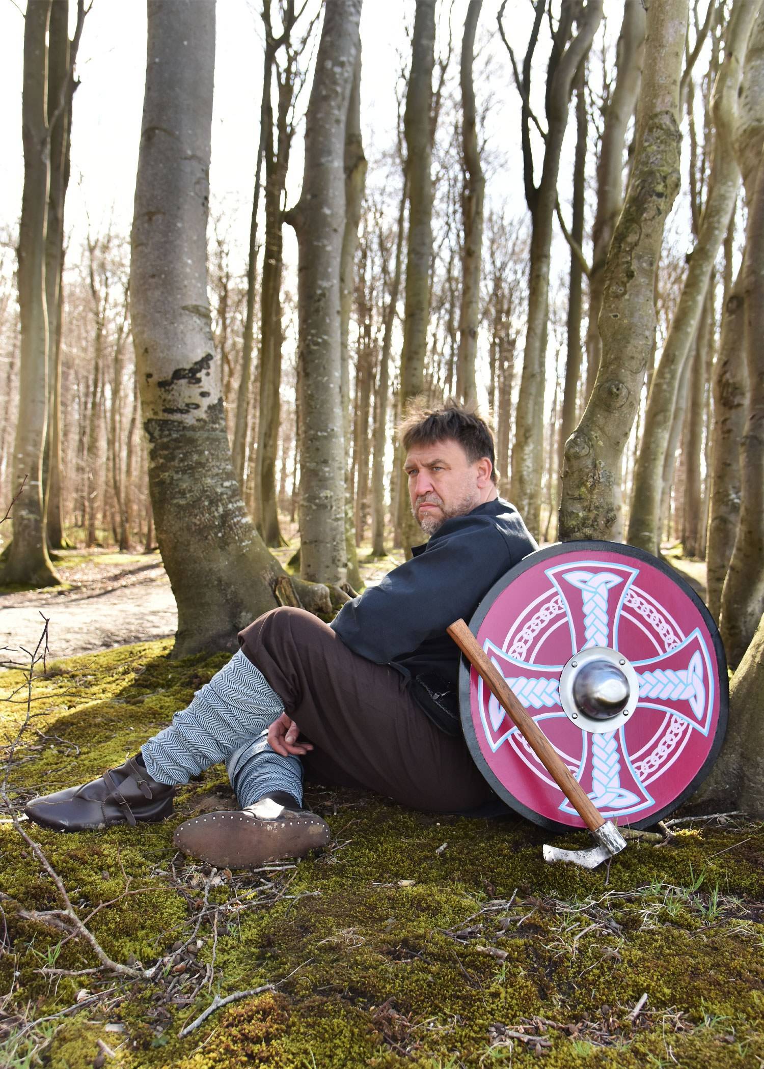 Vikingschild met Keltisch Kruismotief, handbeschilderd, 61 cm, (deco)