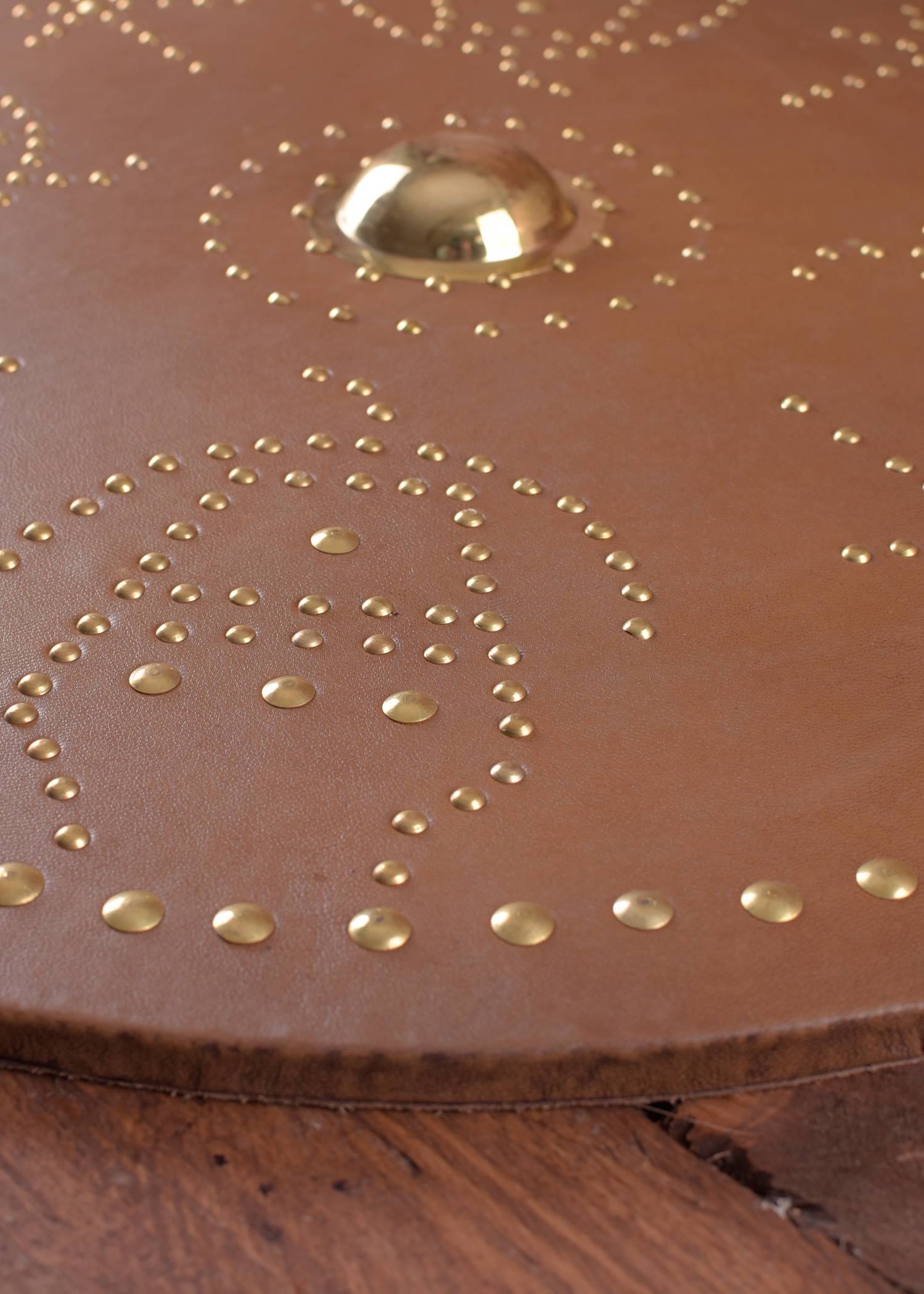​Targe - Schottischer Rundschild mit Messingbuckel