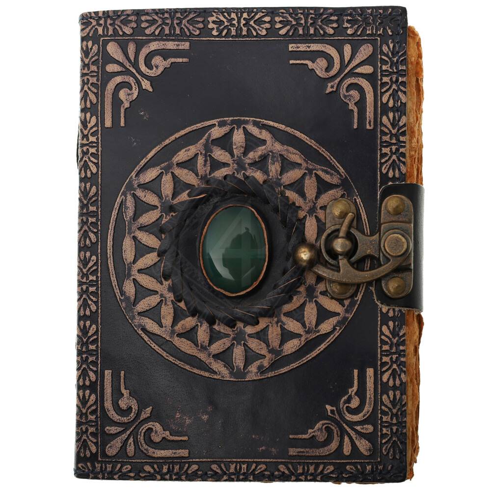 Leder Notizbuch mit geprägtem Mandala-Kreis und einem Stein