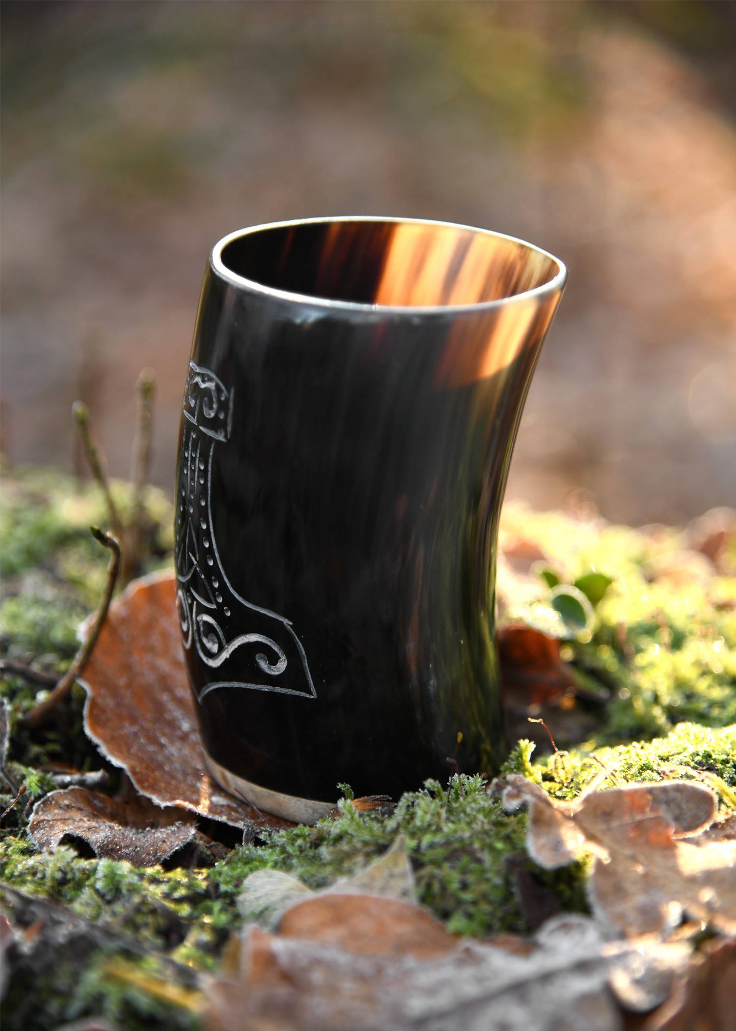 ​Kleiner Wikinger Hornbecher mit Holzboden und Mjölnir