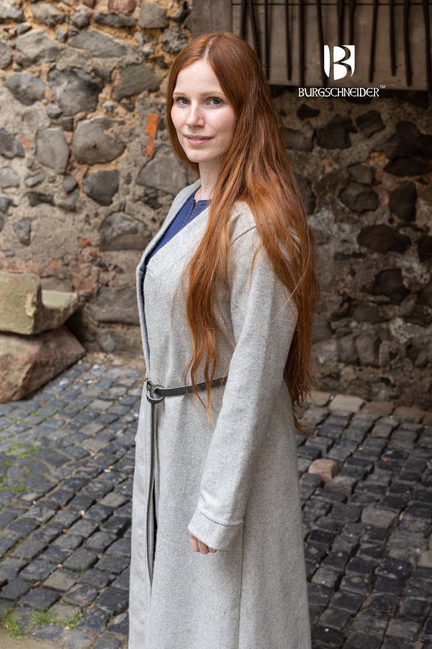 ​​​Wikinger Damen Birkamantel Aslaug in Wolle und Grau