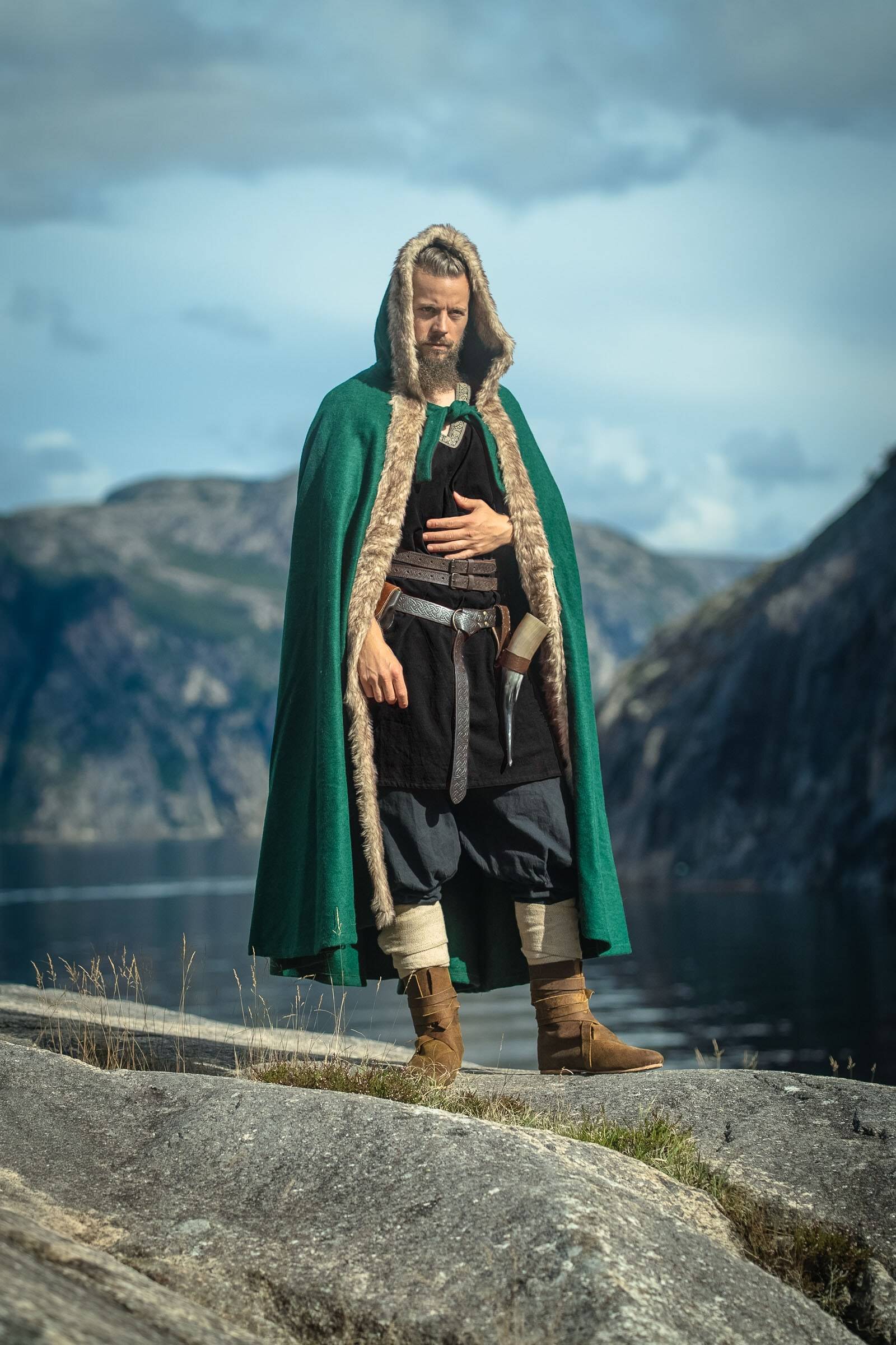 Viking Cape/Mantel Wol, met imitatiebont in groen