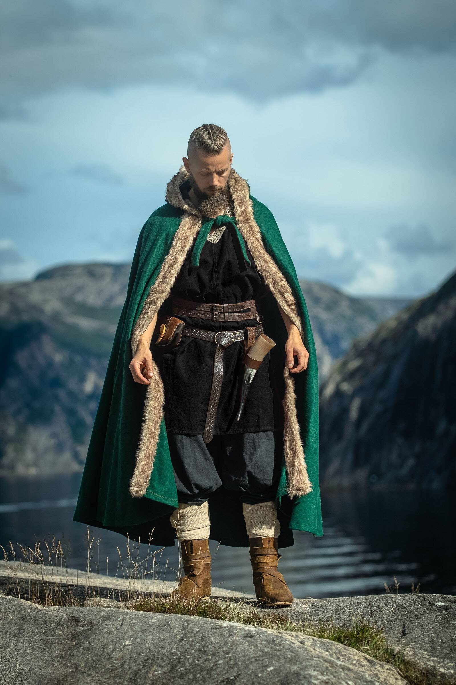 Viking Cape/Mantel Wol, met imitatiebont in groen