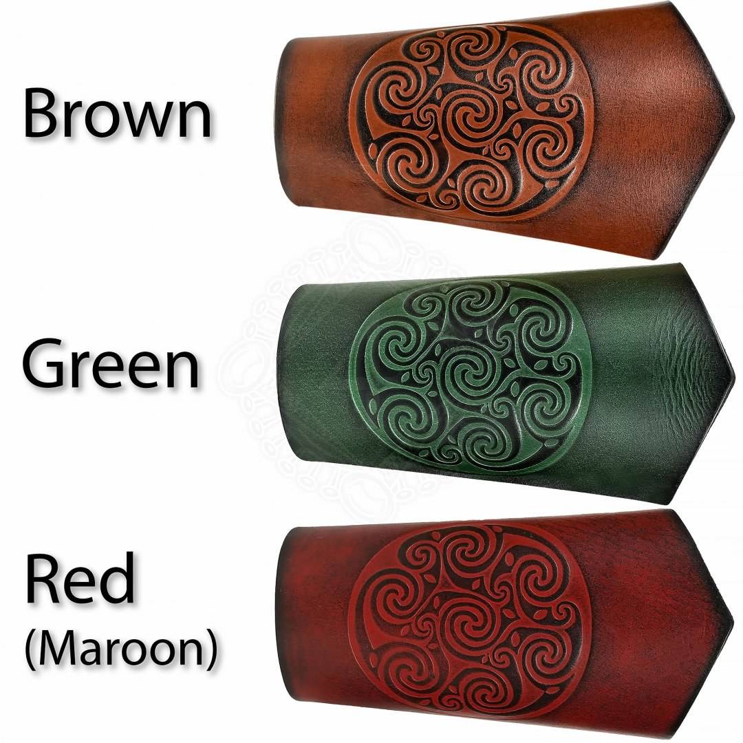 Lange leren armbanden met draken in reliëf in groen, rood of bruin