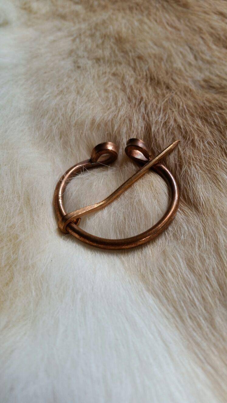 ​​​Wikinger Bronzefibel in 30 mm​