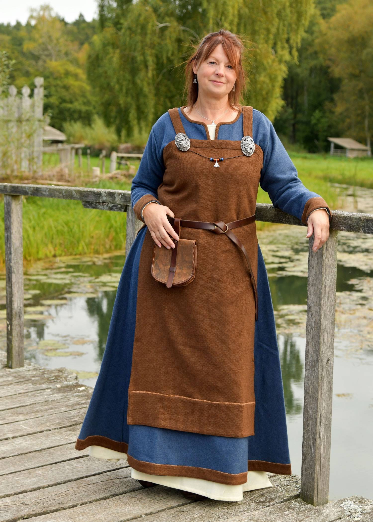 Vikingjurk Lagertha - Gevilte Wolmix, blauw gemêleerd – Zware middeleeuwse wollen jurk