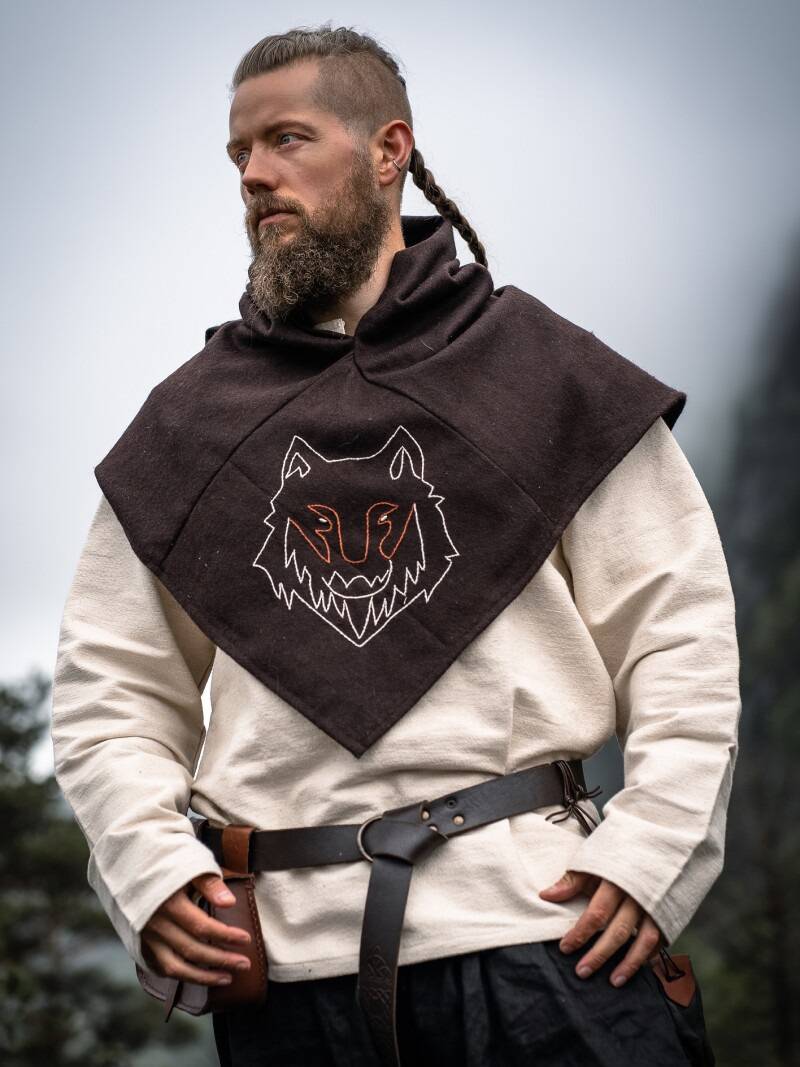 Wikinger-Gugel in Wolle in Braun mit Wolfsstickerei