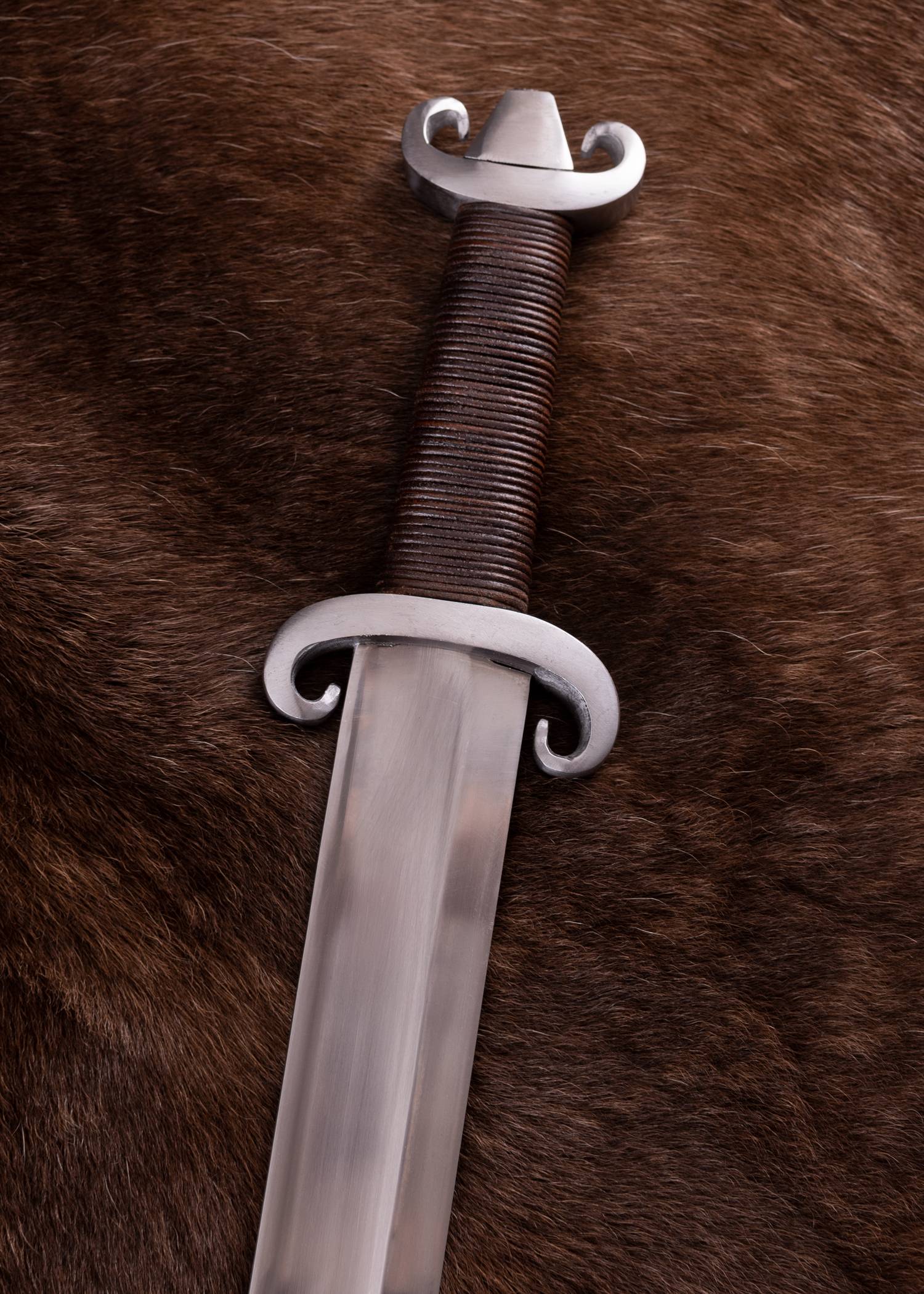 Viking lange sax, Peterson type G, met lederen schede (deco)