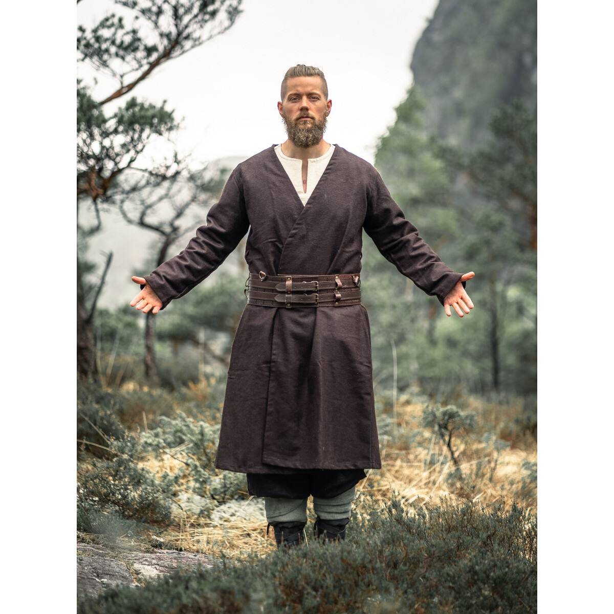 Wikinger Wolle Klappenrock "Floki" in Braun