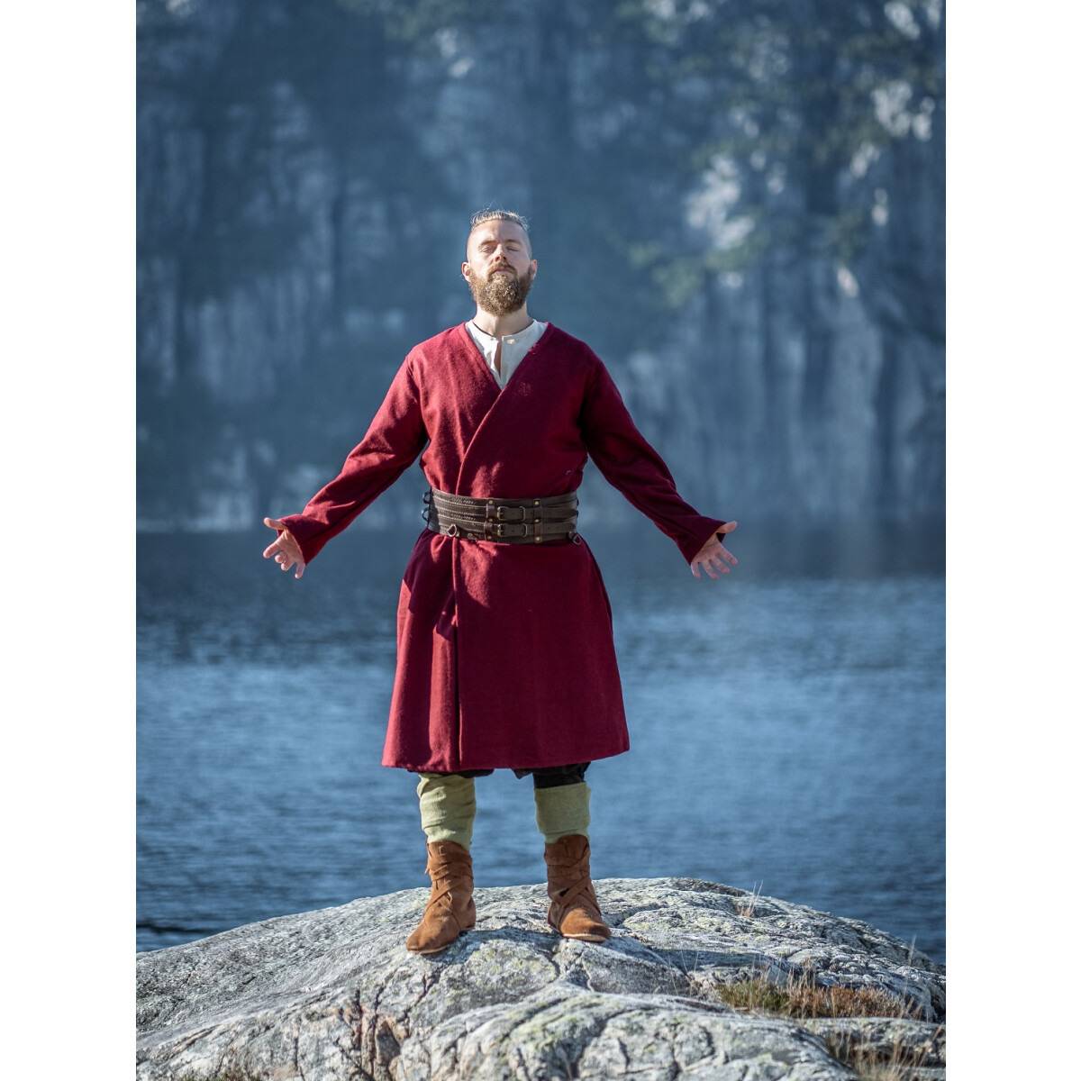 Wikinger Wolle Klappenrock "Floki" in Rot
