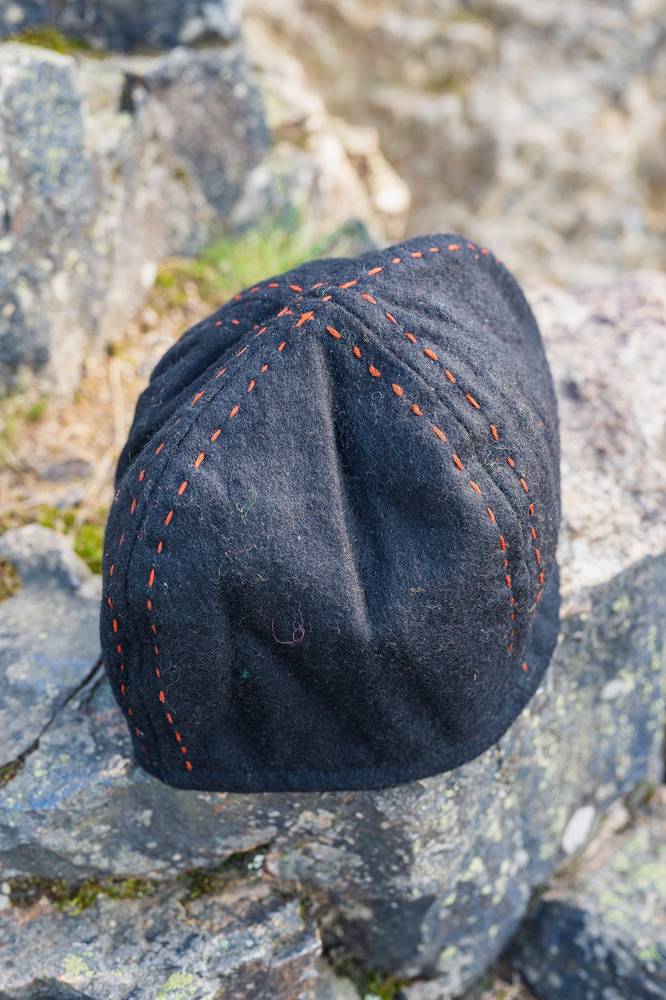 ​​​​​Viking Muts met Stiksels in Zwart