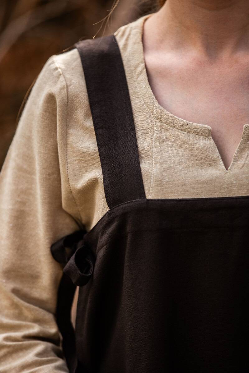 Middeleeuwse Dames Overkleed in Bruin