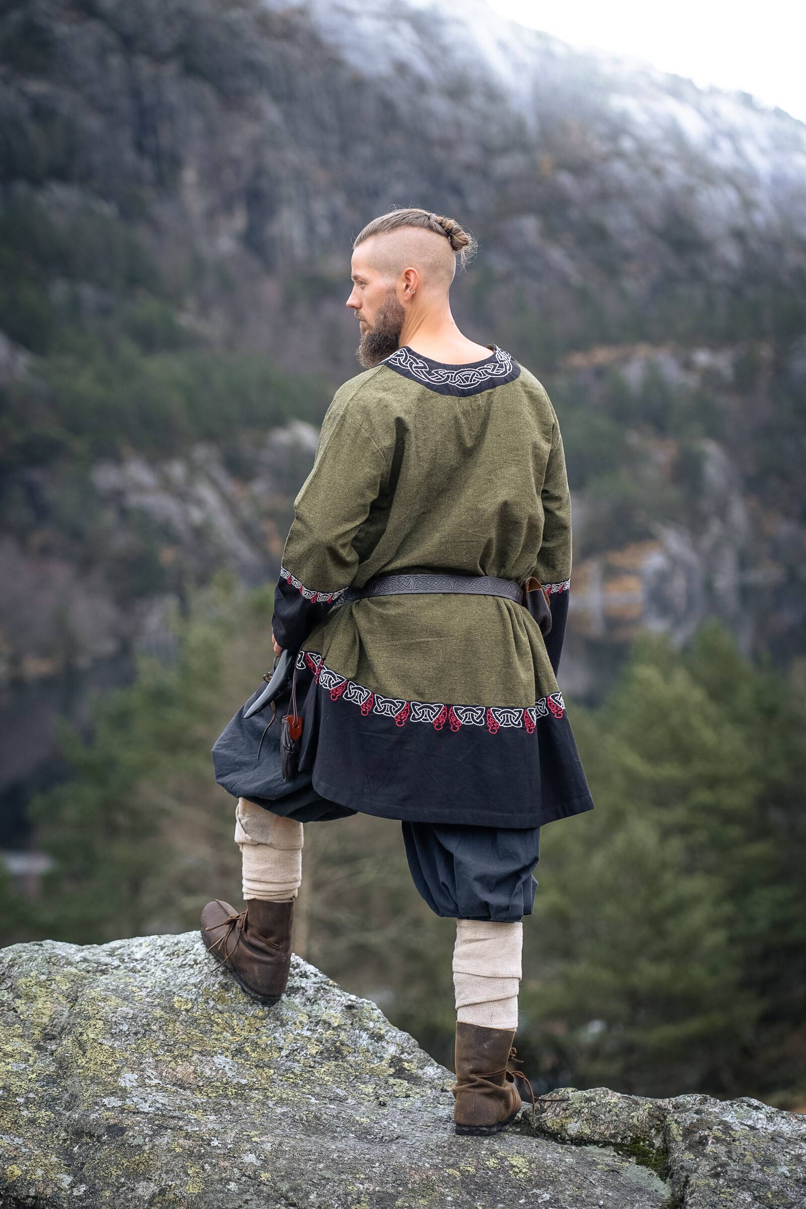 Vikingtuniek in Olijfkleur